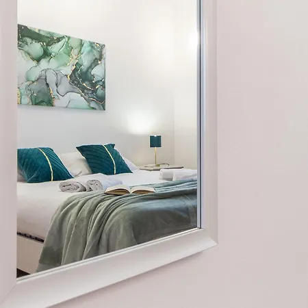 Exclusive Roth Apartmán *