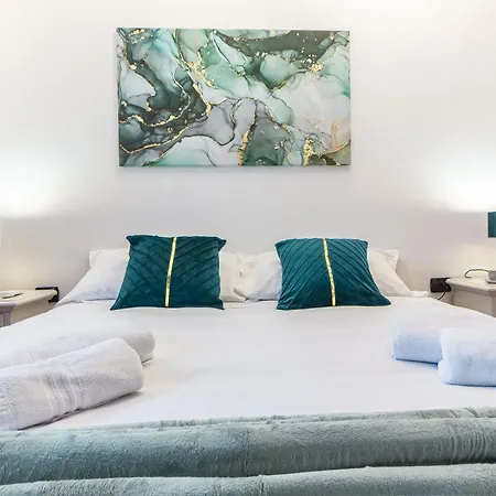 Exclusive Roth Apartmán Sassari