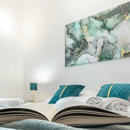 Exclusive Roth Apartmán