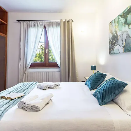 Exclusive Roth Apartmán *