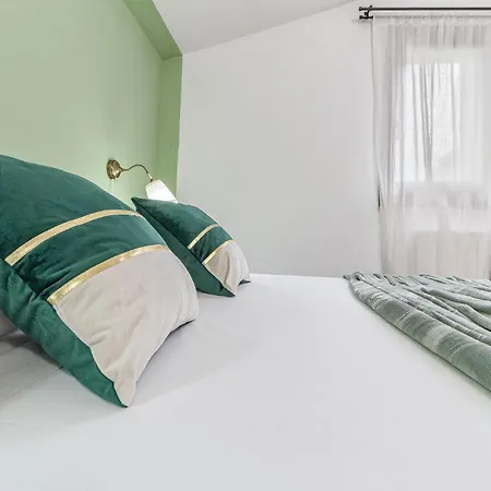 Exclusive Roth Apartmán Sassari